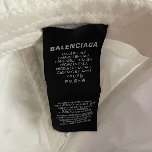 Balenciaga Dad hat OS - Picture 3 of 5
